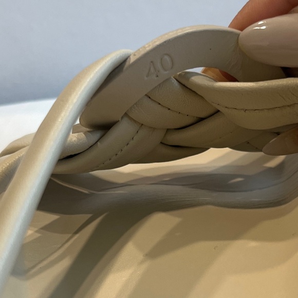 MONCLER BELL SOFT LEATHER SLIDES - Picture 7 of 11